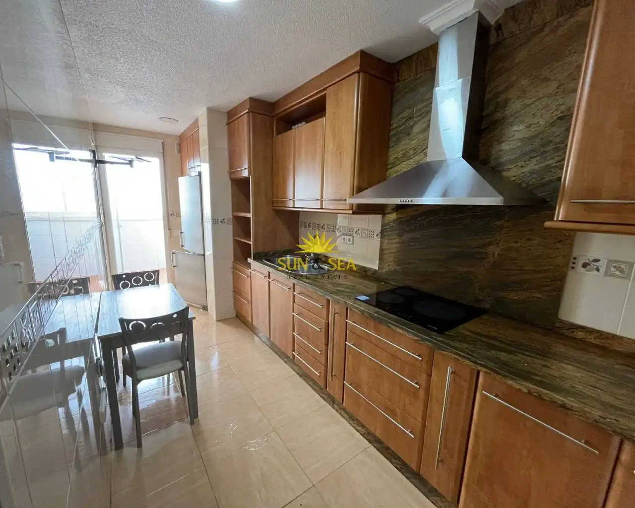 Cocina de Apartamento de alquiler en Alcantarilla con Aire acondicionado, Amueblado y Lavadora