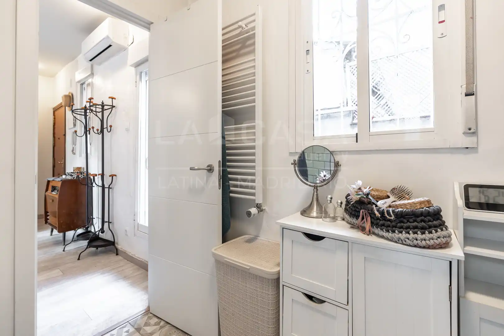 Habitación de Piso en venta en Madrid con Calefacción y Balcón