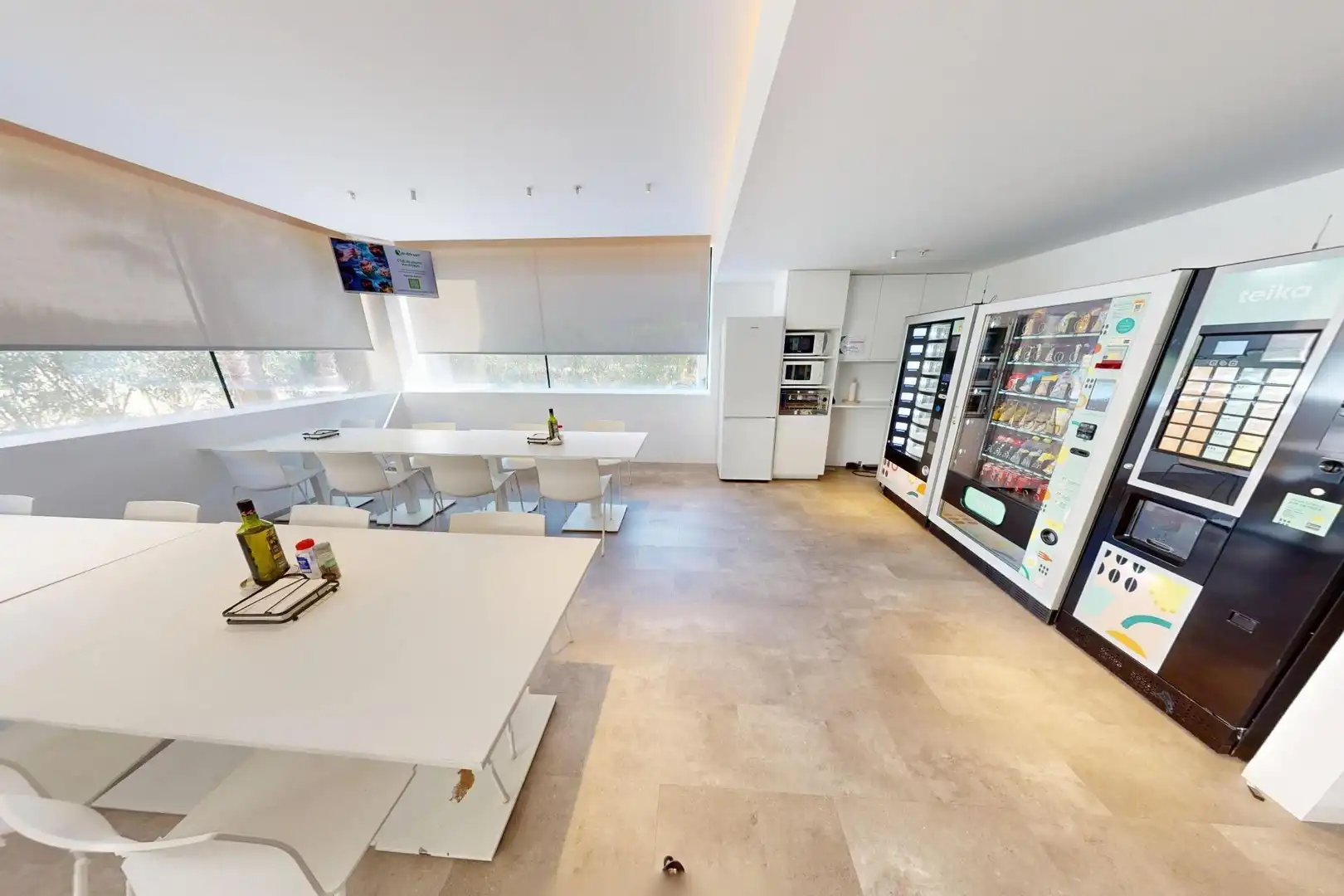 Cocina de Oficina de alquiler en Riba-roja de Túria con Aire acondicionado y Amueblado