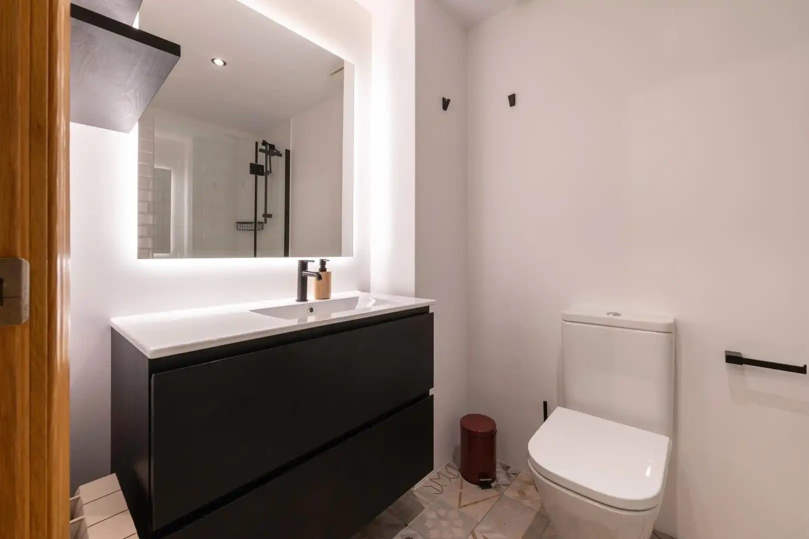 Baño de Planta baja de alquiler en Ordino con Calefacción, Terraza y Trastero