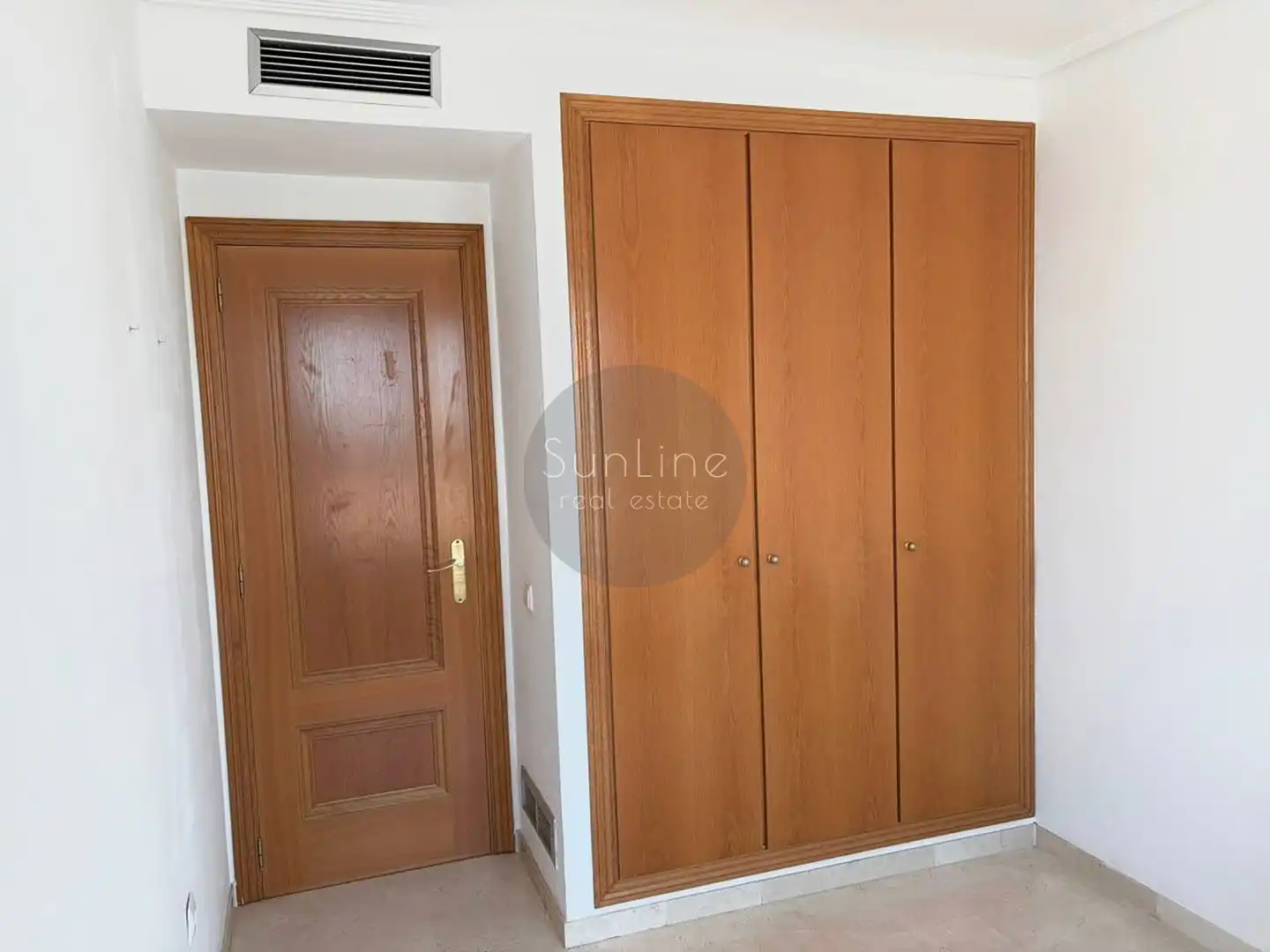 Bedroom of Flat for rent in Valencia  with Furnished, Balcony and Pets allowed