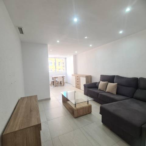 Piso en Alquiler en Calle TIERNO GALVAN en Casco Antiguo