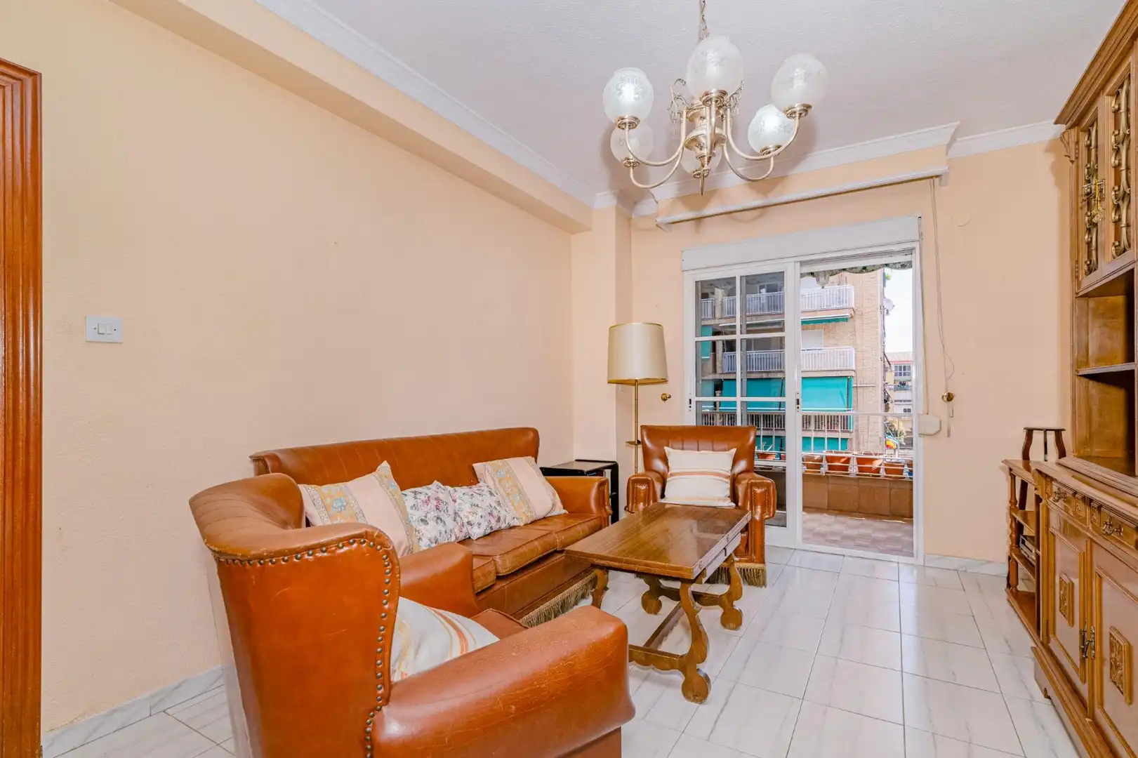 Sala de estar de Piso en venta en Granada con Balcón
