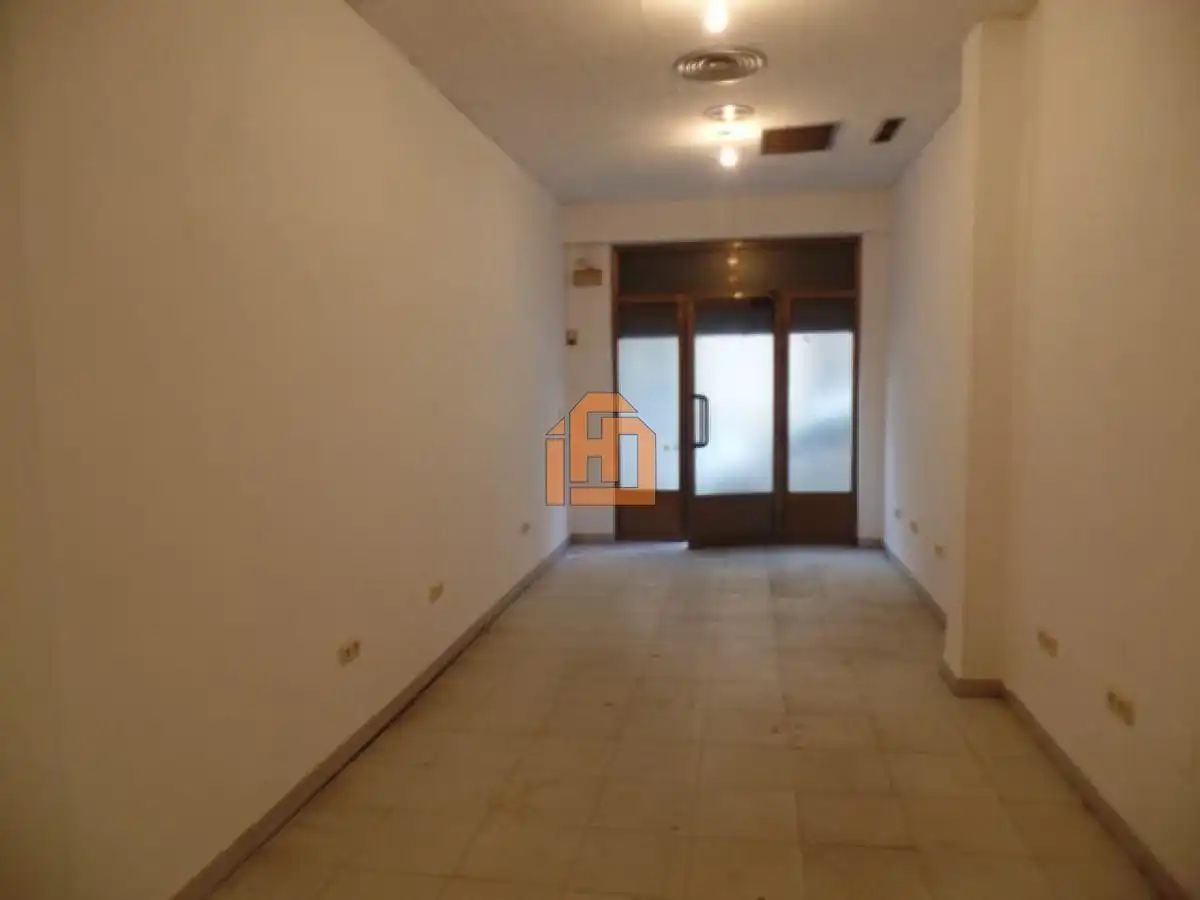 Gewerbefläche zum Verkauf in Calle Relojero Losada 17 24009 Leon, imagen 2
