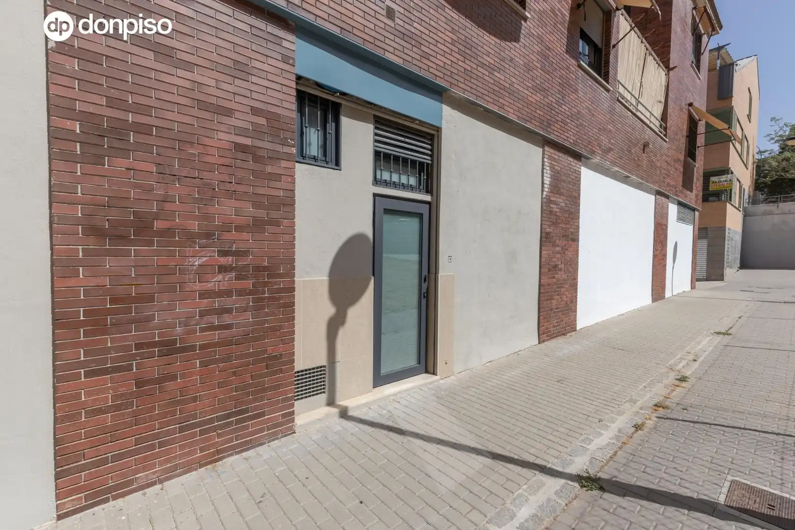 Vista exterior de Dúplex en venda en Granada amb Aire condicionat, Calefacció i Traster