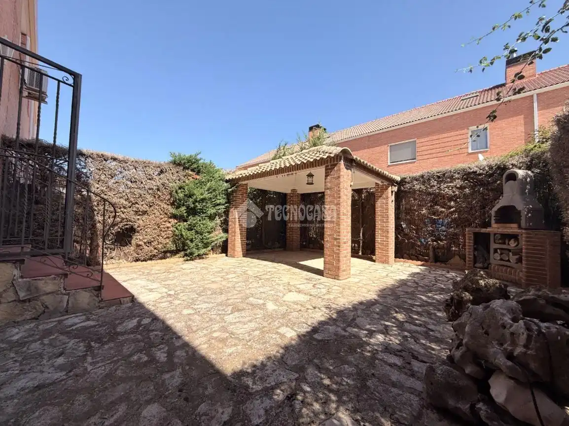 Semi-detached house for sale in Alovera, imagen 7