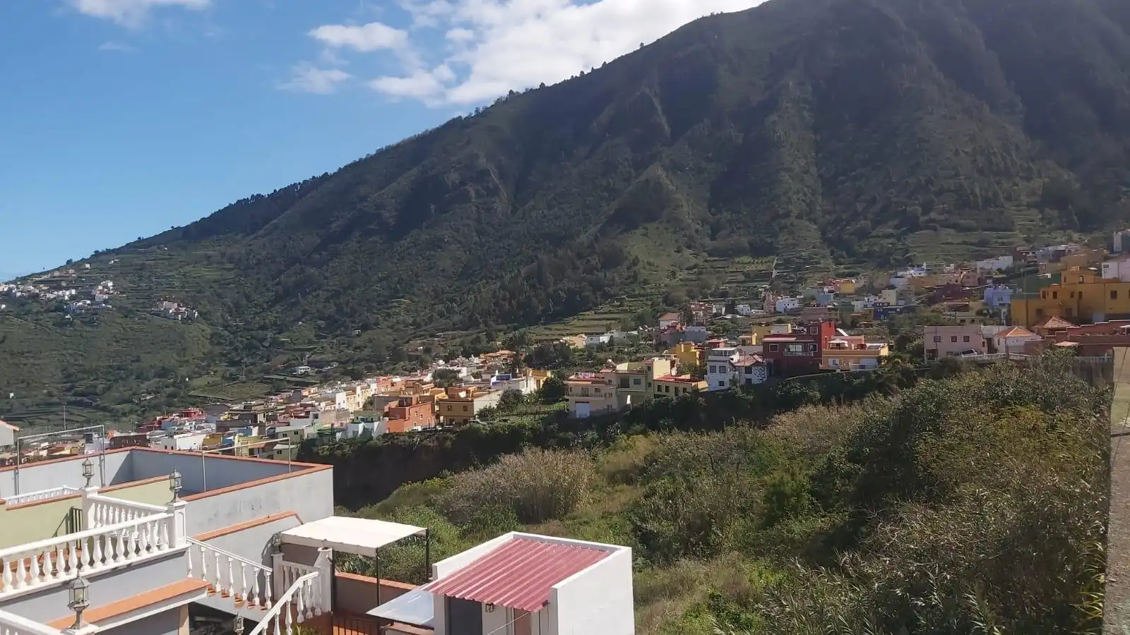 Vista exterior de Casa o chalet en venta en La Orotava con Terraza y Balcón