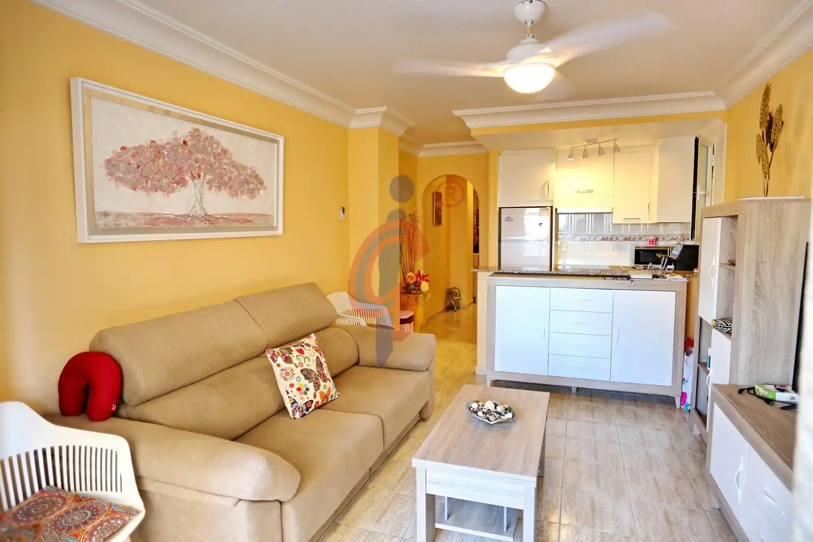 Living room of Flat for sale in Guardamar del Segura  with Terrace, Furnished and Community pool