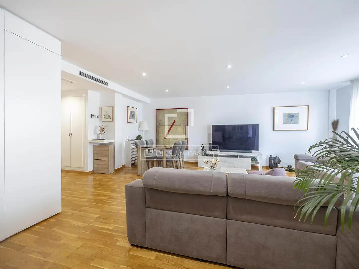 Wohnzimmer von Wohnung zum Verkauf in Valencia mit Klimaanlage, Heizung und Privatgarten
