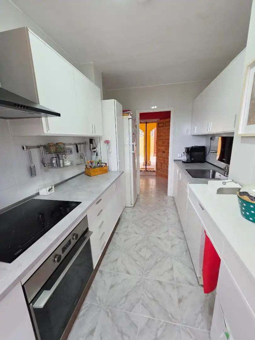 Cocina de Casa o chalet en venta en Vallirana con Calefacción, Jardín privado y Terraza