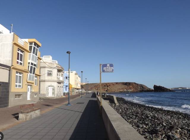 Edificio en Venta en SEBASTIAN JIMENEZ DIAZ en Burrero
