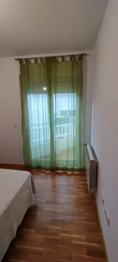 Habitación de Ático en venta en Ames con Calefacción, Trastero y Amueblado
