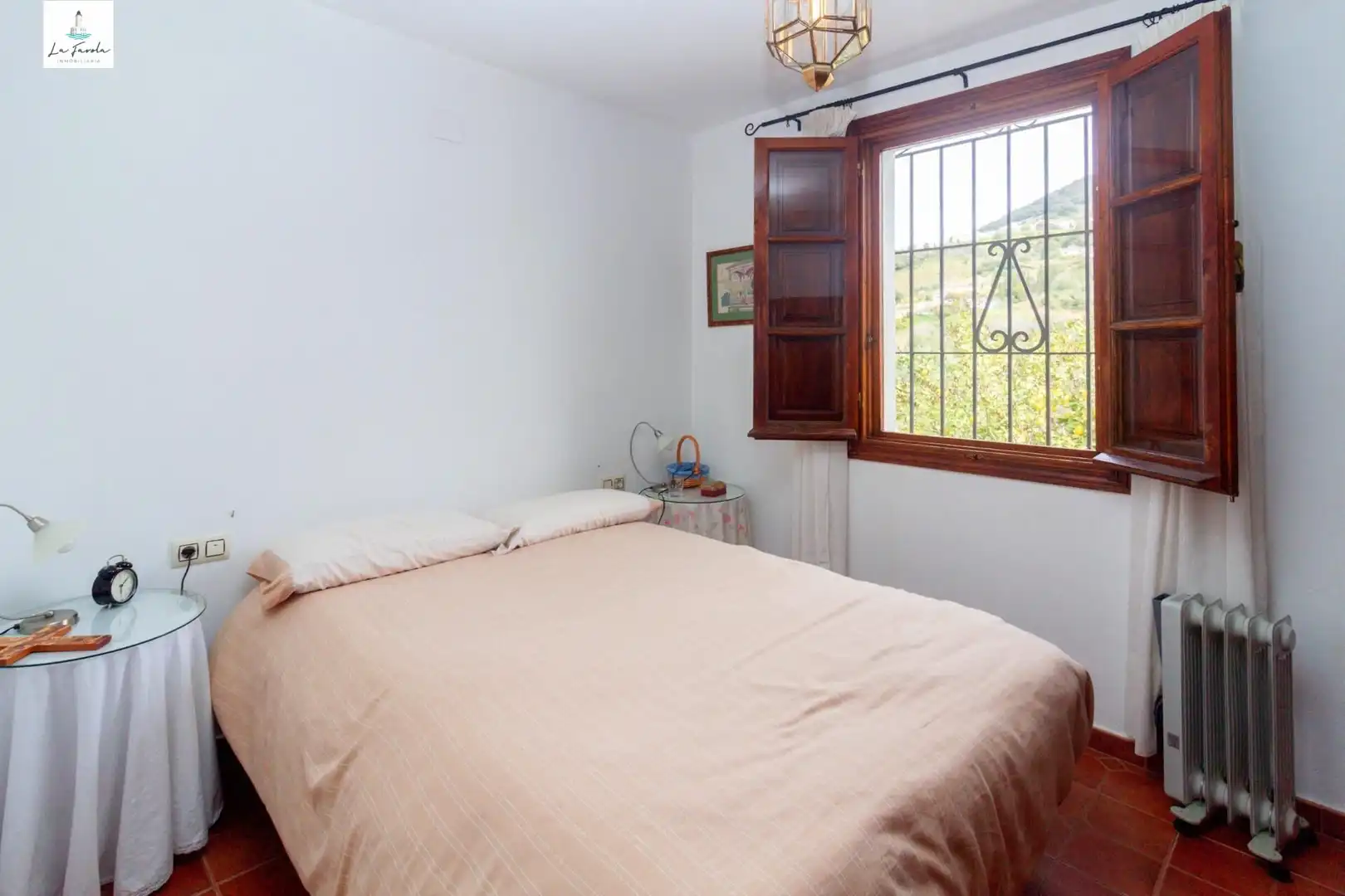 Dormitori de Casa o xalet en venda en Carratraca amb Aire condicionat, Jardí privat i Terrassa