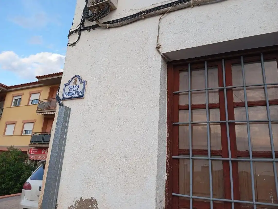 Vista exterior de Pis en venda en Benalúa