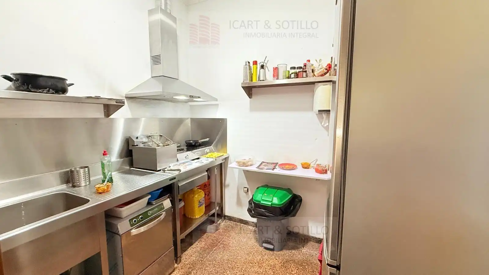 Cocina de Local de alquiler en La Ràpita