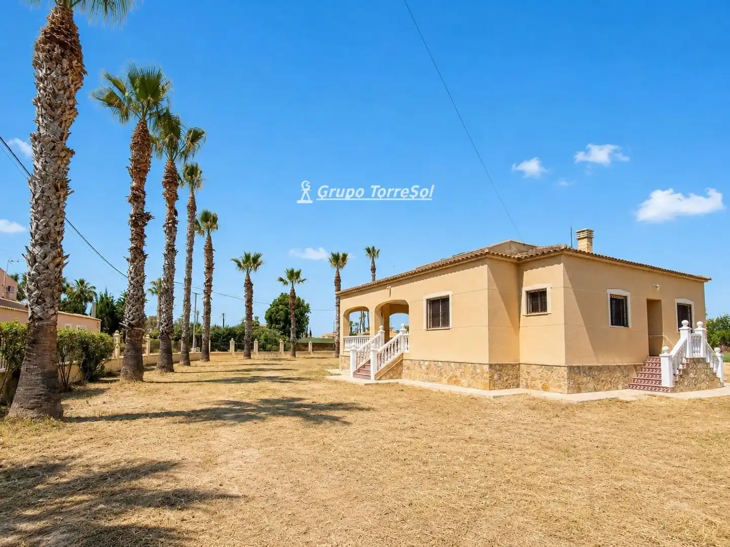 Casa o xalet en venda en Catral amb Calefacció, Jardí privat i Terrassa