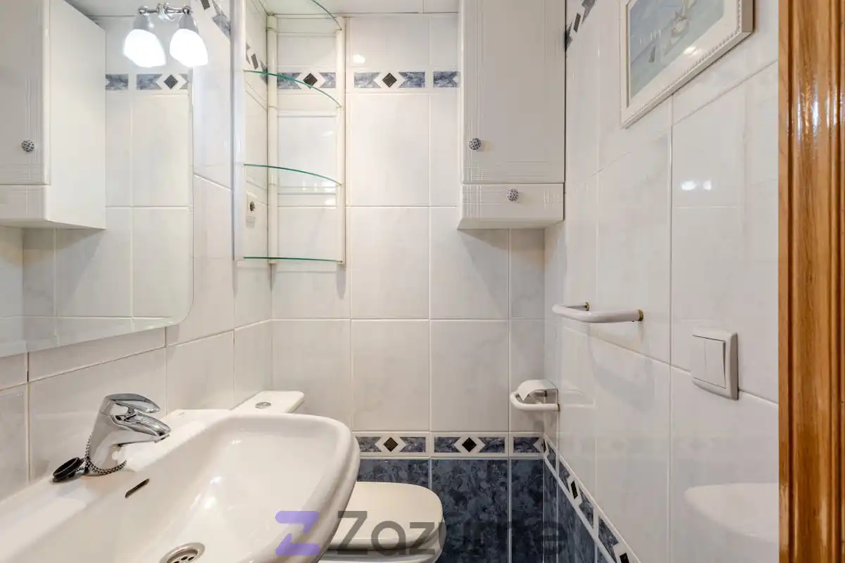 Baño de Piso de alquiler en Madrid con Aire acondicionado, Calefacción y Piscina