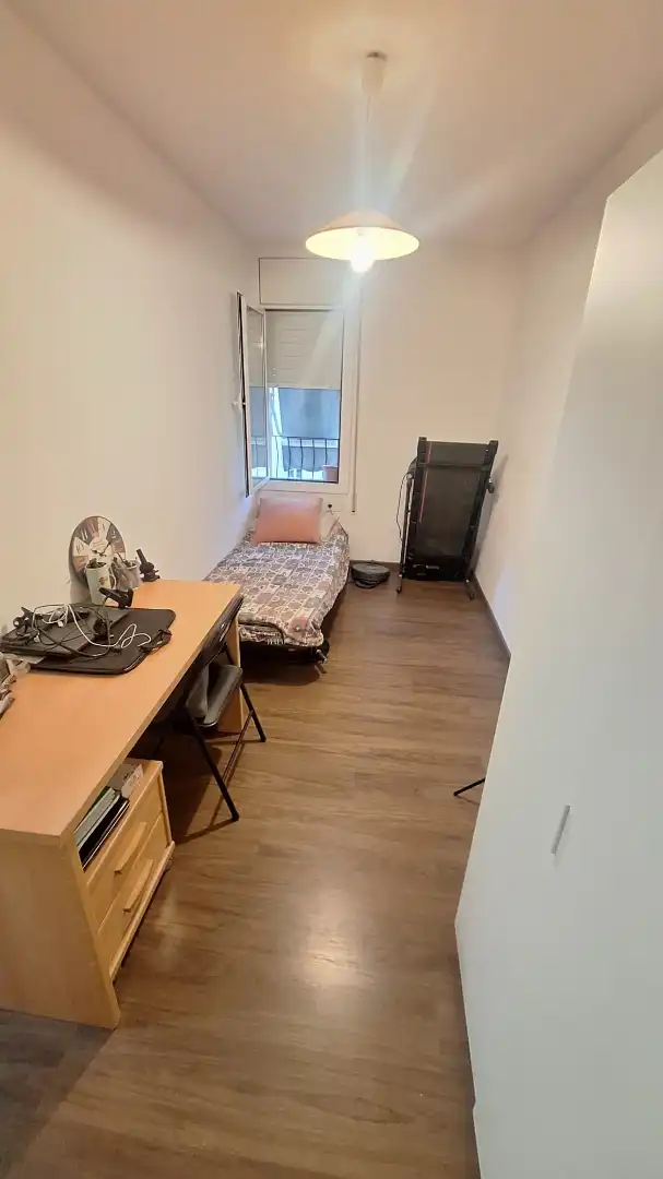 Habitación de Piso en venta en Sabadell con Aire acondicionado