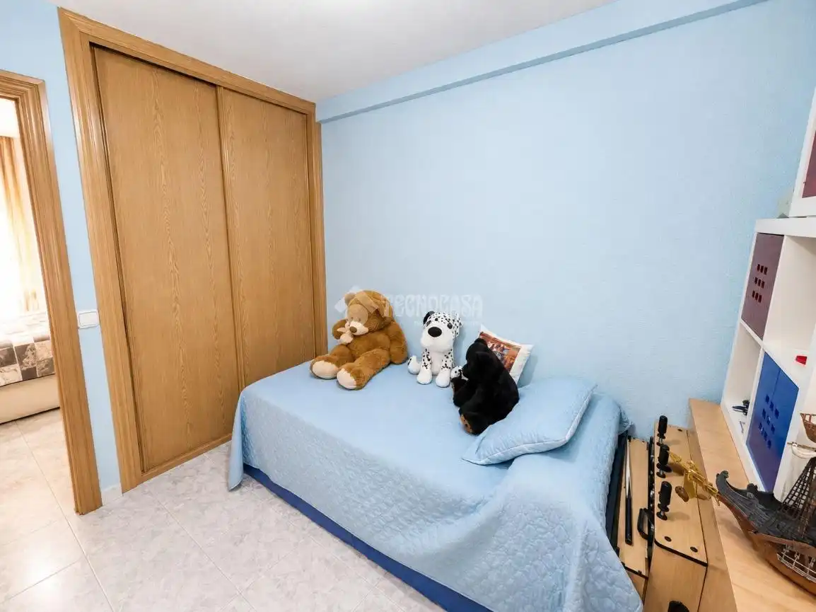 Habitación de Piso en venta en Pinto con Calefacción y Trastero