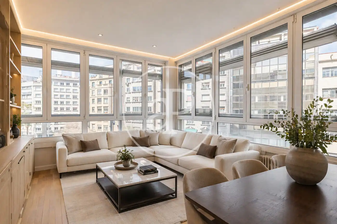 Wohnzimmer von Wohnung zum Verkauf in  Barcelona Capital mit Heizung und Privatgarten