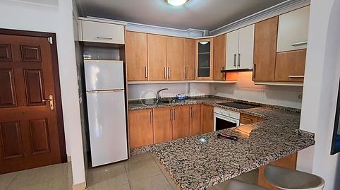 Foto 2 de Apartamento de alquiler en General Tf28, La Camella, Arona