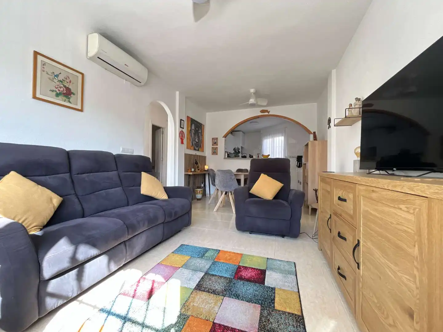 Sala d'estar de Apartament en venda en Orihuela amb Aire condicionat, Piscina i Moblat