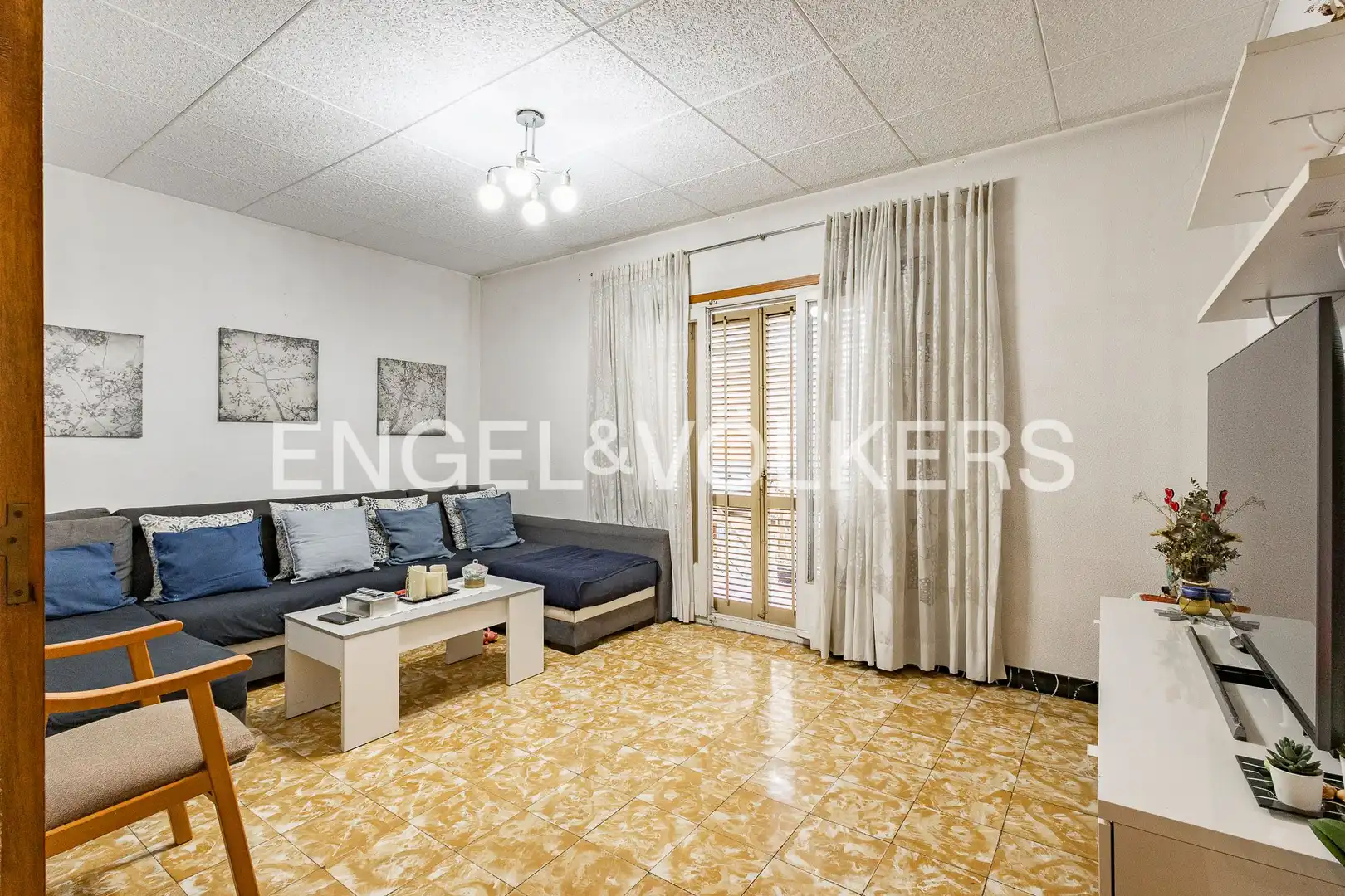 Sala de estar de Casa o chalet en venta en Sant Feliu de Llobregat con Calefacción, Jardín privado y Terraza