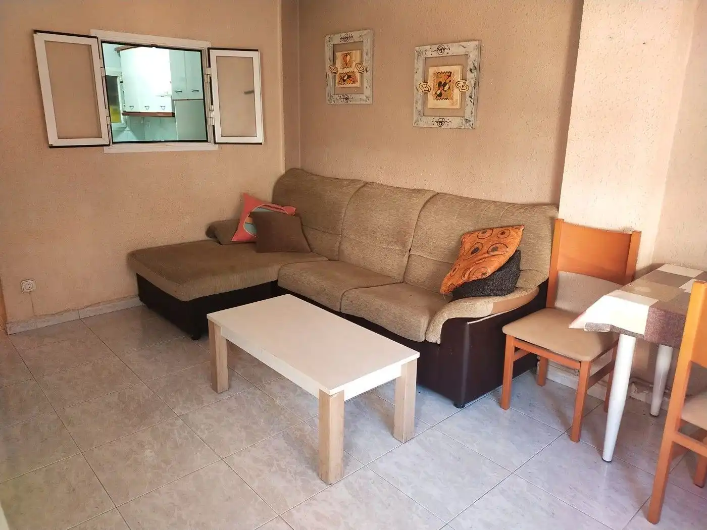 Sala de estar de Piso de alquiler en Tarragona con Amueblado, Horno y Lavadora