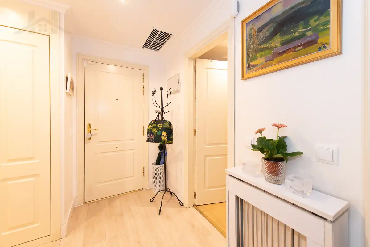 Ground floor for sale in La Moraleja  with Air Conditioner, Heating and Private garden