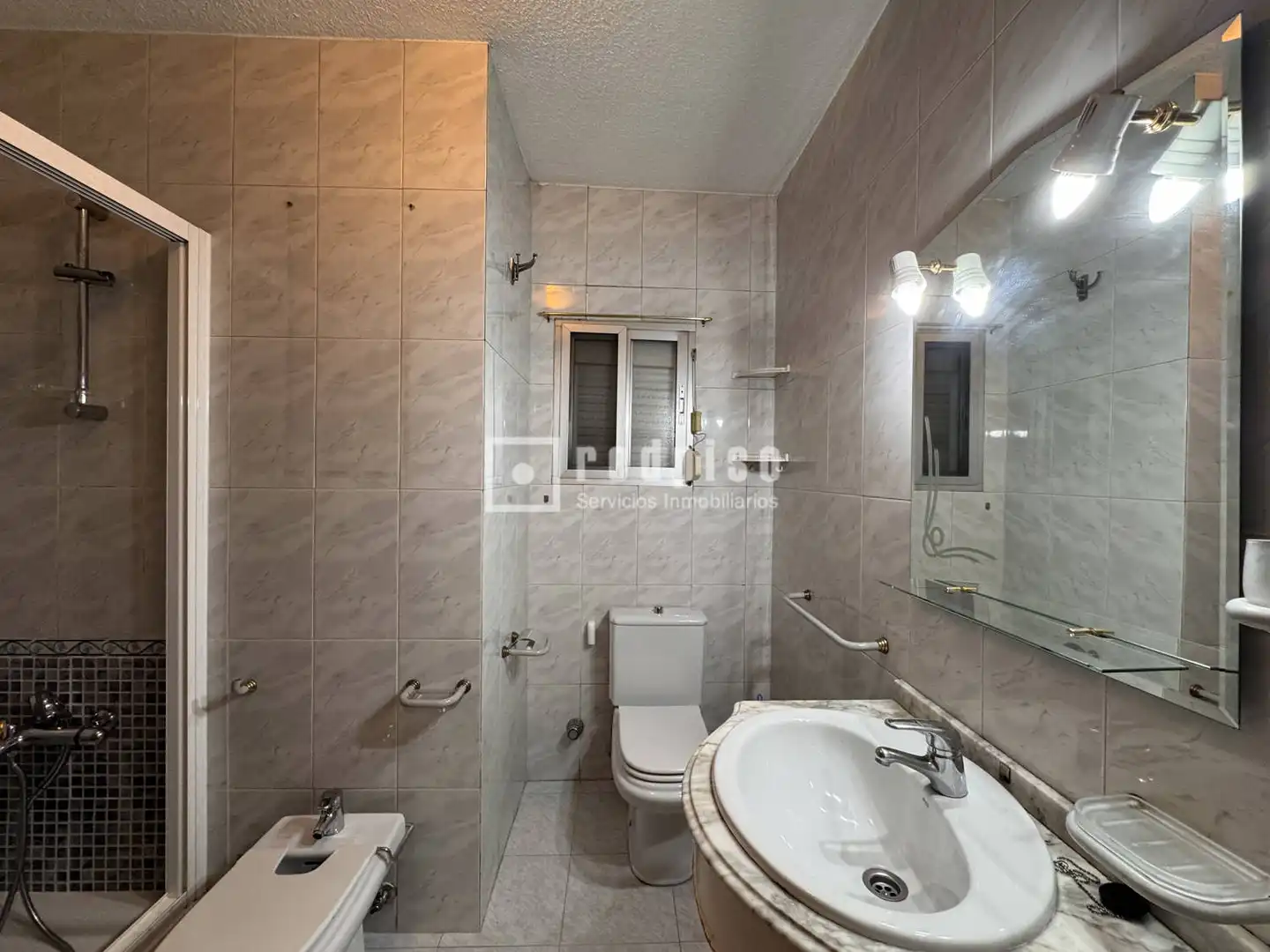 Bathroom of Flat for sale in Madrid  with Heating and Terrace