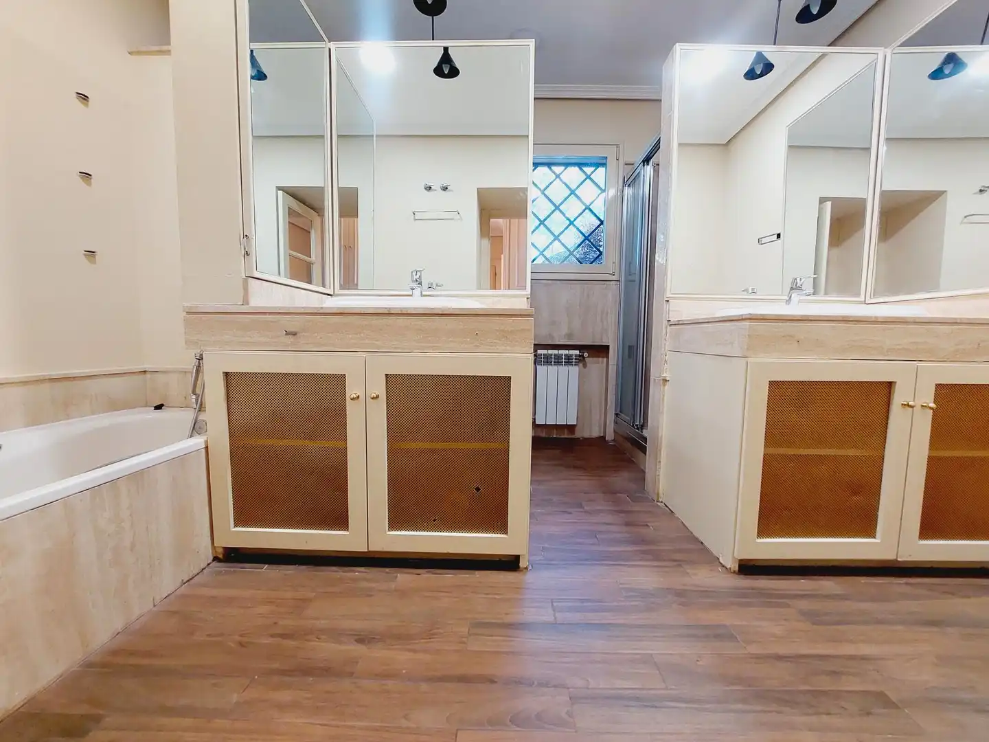 Bathroom of Houses for rent in Ciudalcampo  with Heating, Private garden and Terrace