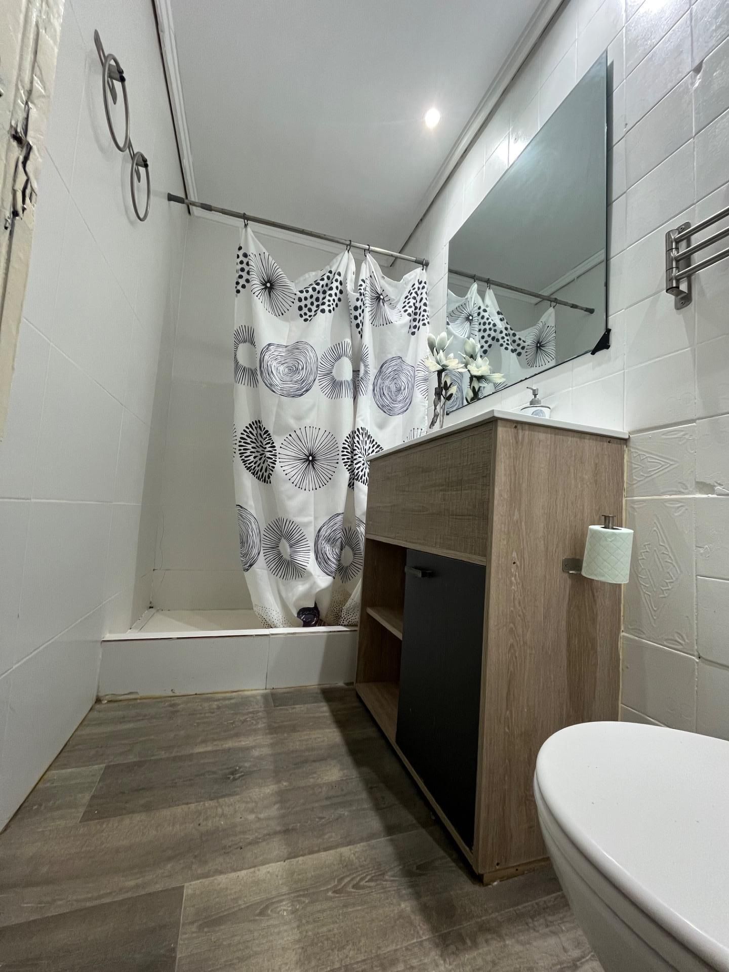 Planta baixa en venda a El Raval - Portes Encarnades