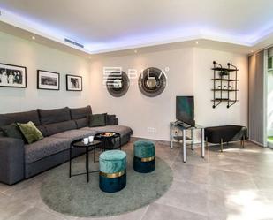 Living room of Flat for sale in Marbella  with Air Conditioner, Terrace and Swimming Pool