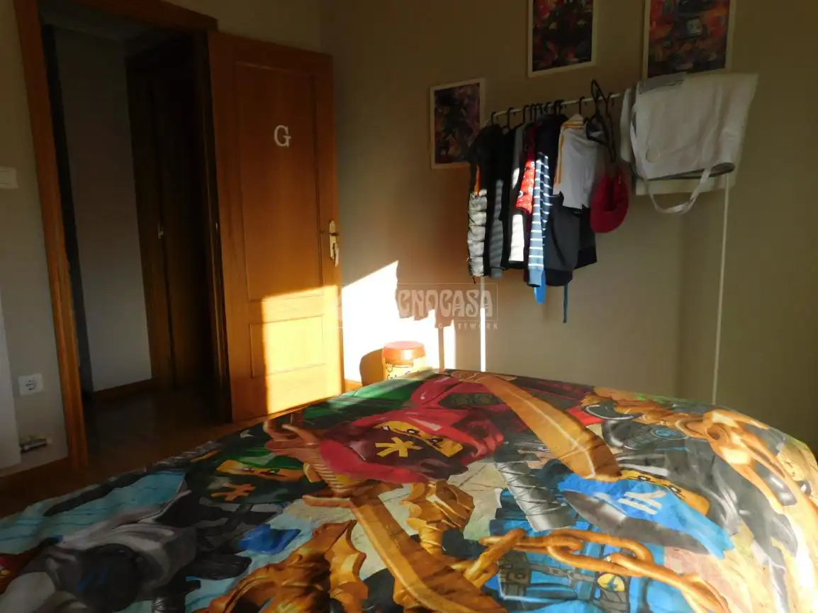 Schlafzimmer von Einfamilien-Reihenhaus zum Verkauf in Villanueva de Gállego