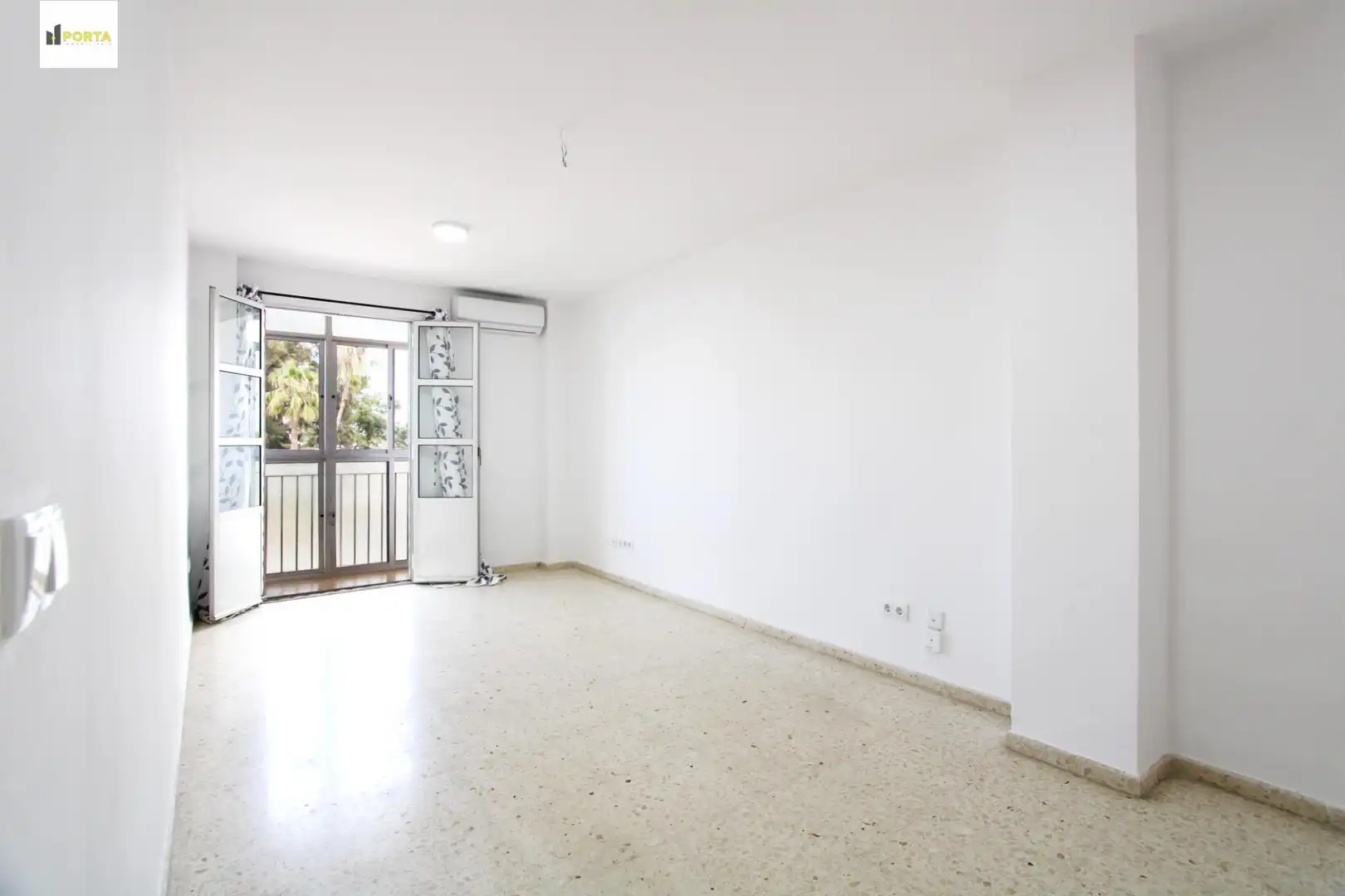 Flat with lift for sale in Centro - Calzada - Cabo Noval