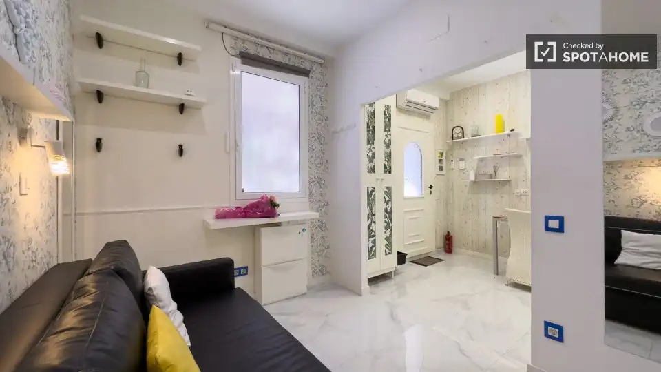 Room in La Barceloneta
