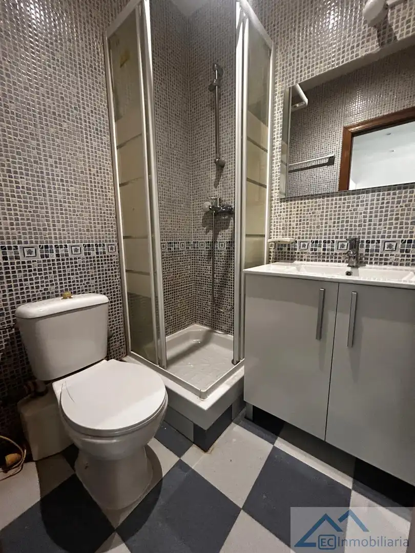 Bany de Apartament de lloguer en Puerto Chico