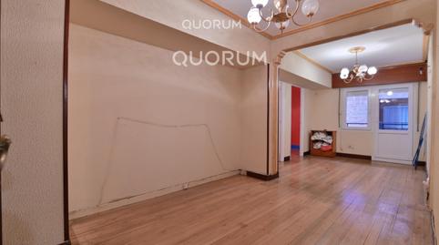 Foto 2 de Piso en venta en Calle Matiko, Matiko - Ciudad Jardín, Bilbao