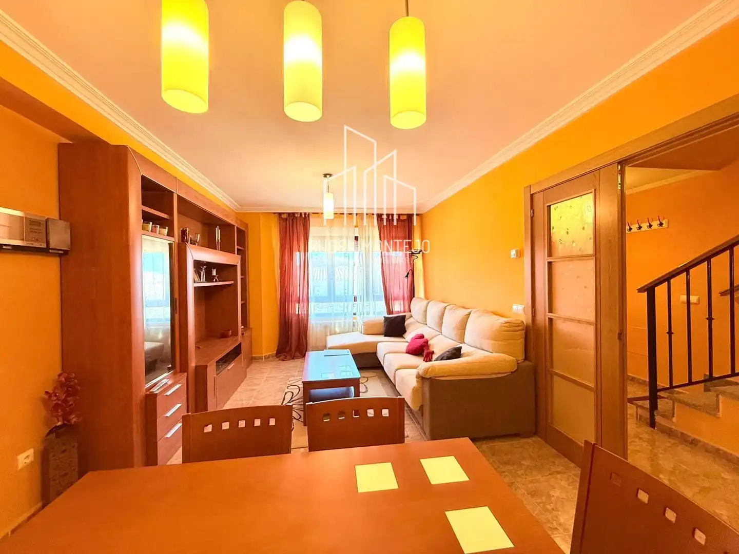 Sala de estar de Casa adosada en venta en Galindo y Perahuy con Calefacción, Jardín privado y Terraza