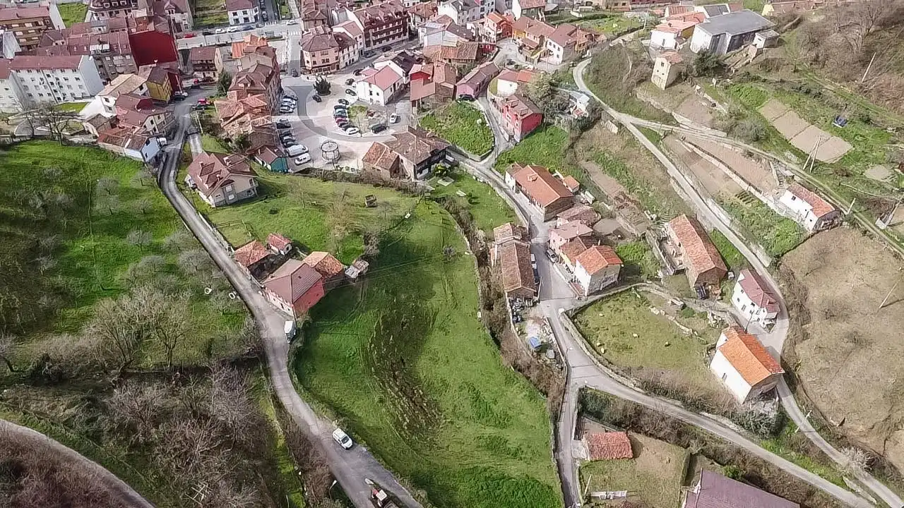 Casa o chalet en venta en Calle VALLINA,LA, 1, Aller