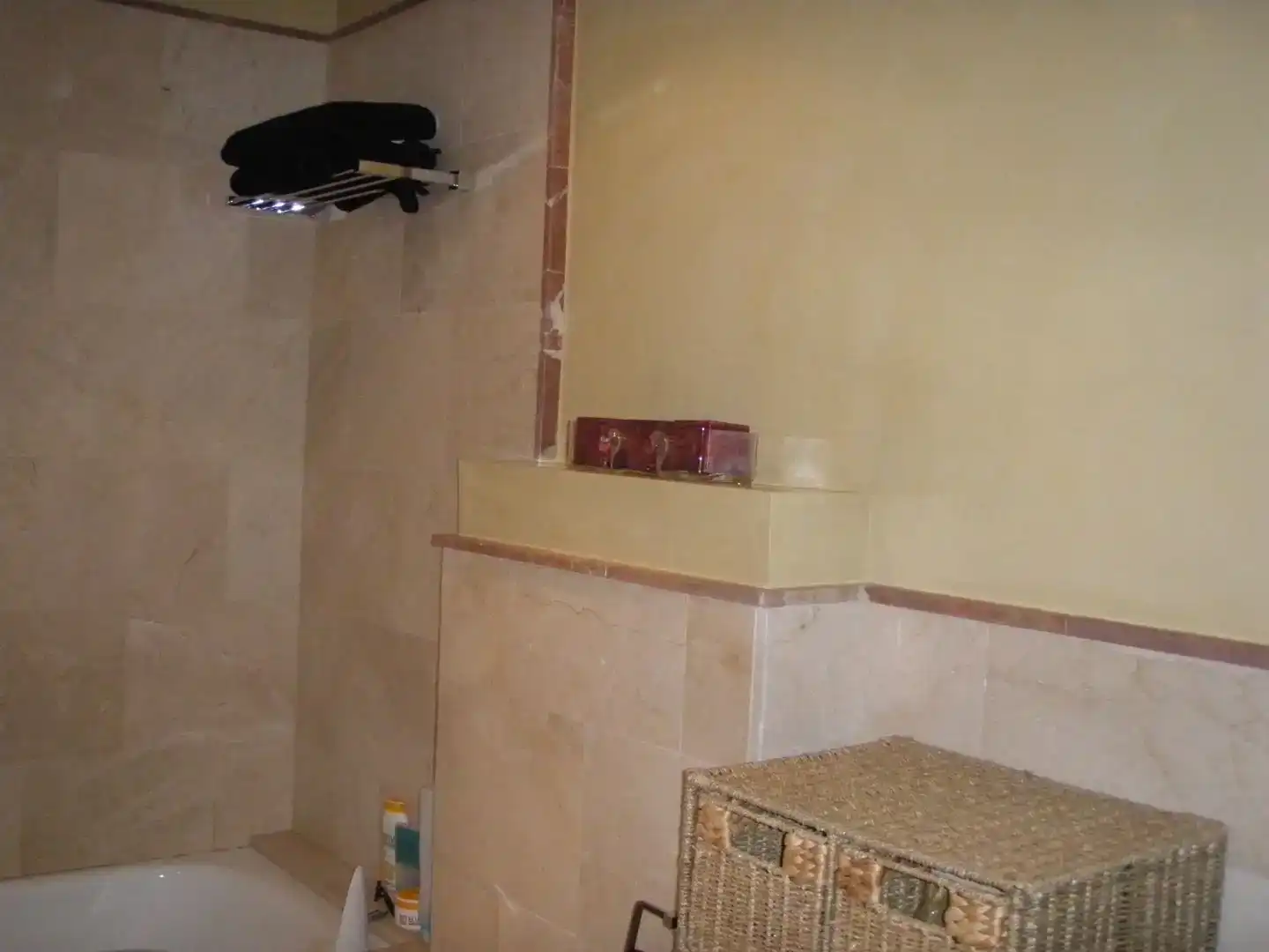 Bany de Pis en venda en Los Barrios amb Aire condicionat, Piscina i Balcó