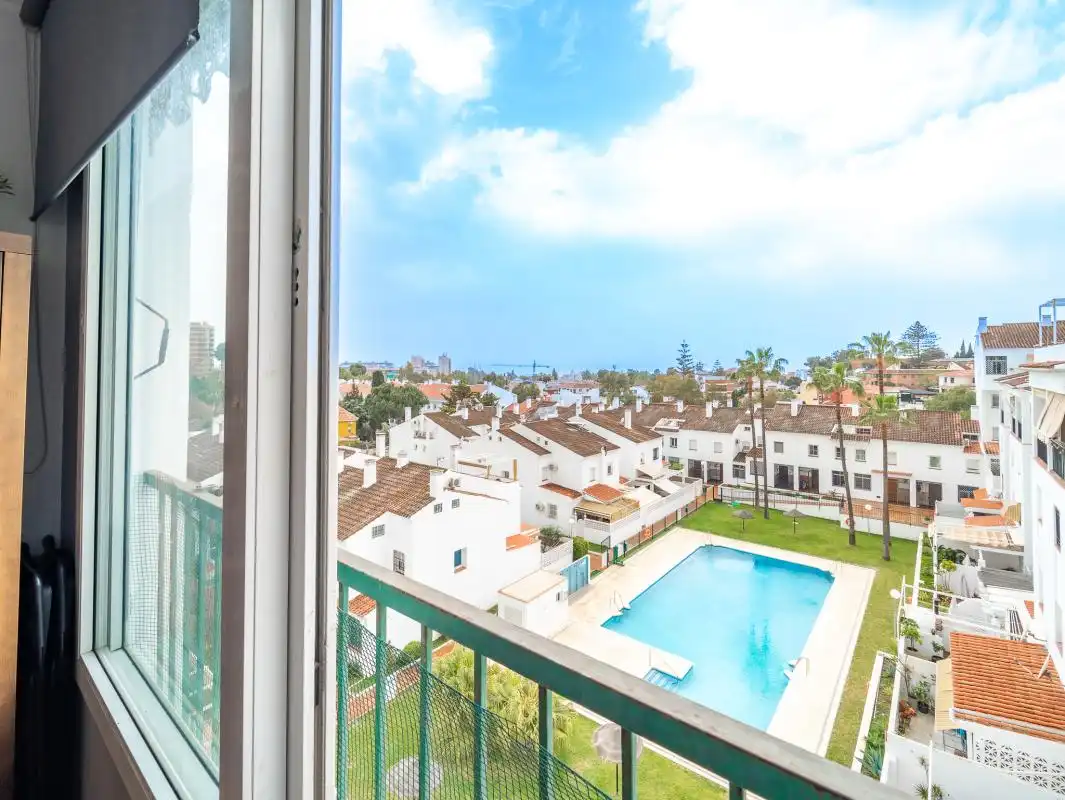 Außenansicht von Maisonette zum Verkauf in Málaga mit Klimaanlage, Heizung und Privatgarten