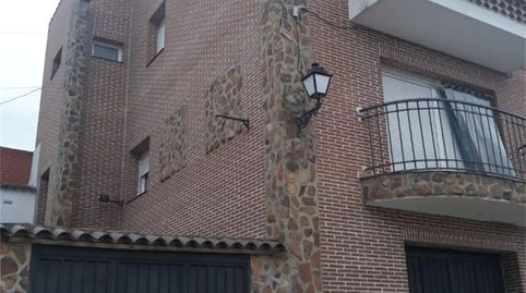 Foto 2 de Casa adosada en venda a Calle Rosa, Palomeque, Toledo