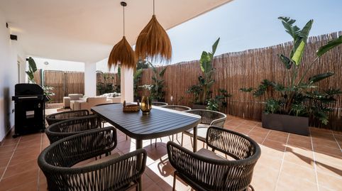 Scandinavian-inspired ground floor apartment in the heart of Nueva  Andalucia!  This beautiful 4 bed, 2 bath home boasts a harmoni, imatge 4