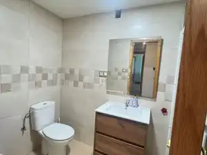 Bany de Pis en venda en Siero amb Calefacció, Parquet i Terrassa