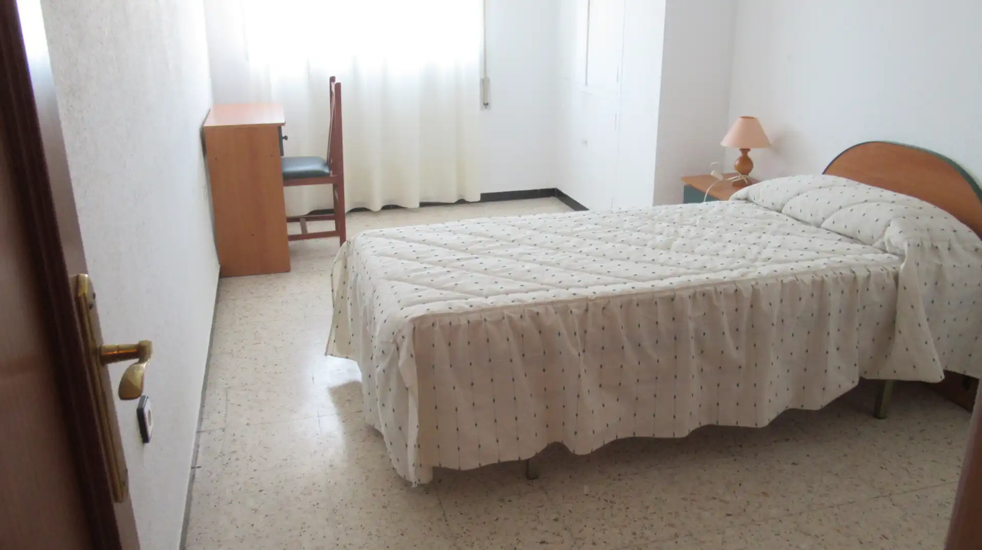 Bedroom of Flat for rent in Badajoz  with Furnished, Washing machine and Microwave