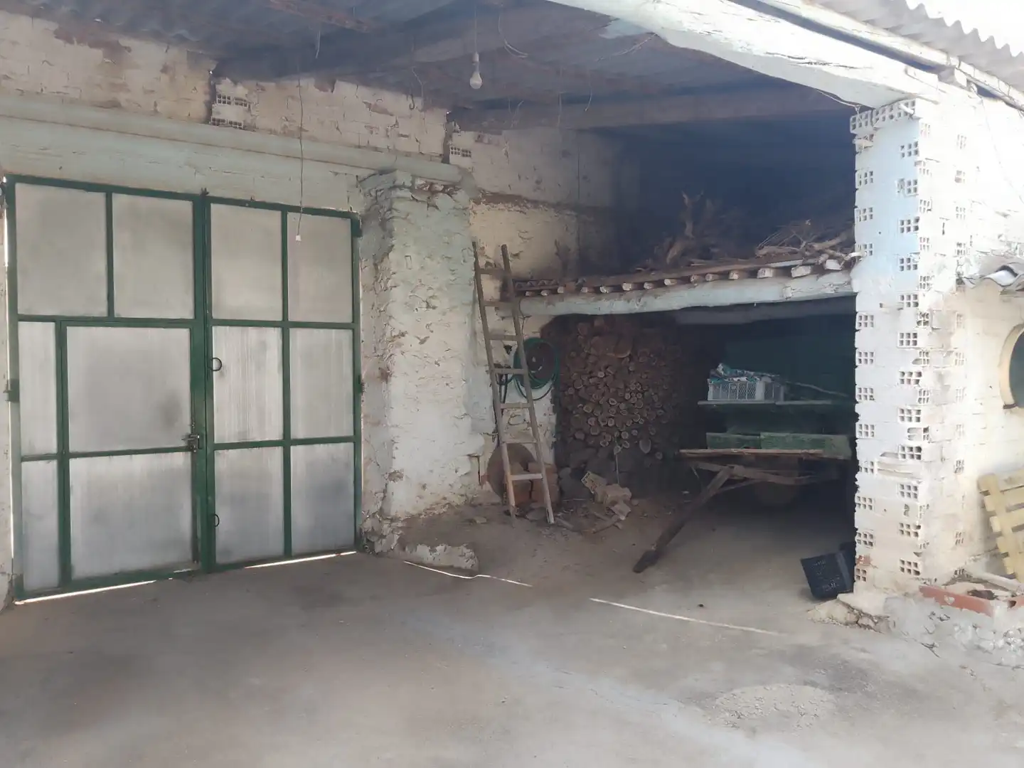 Houses for sale in El Peral    with Furnished