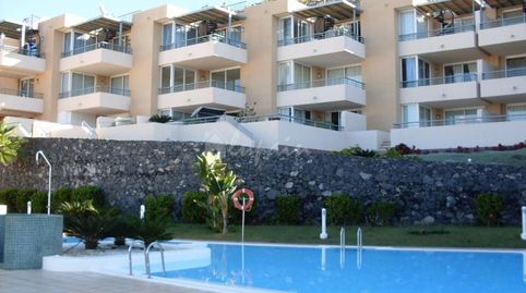 Foto 2 de Apartamento en venta en Playa Fañabé Alto, Adeje