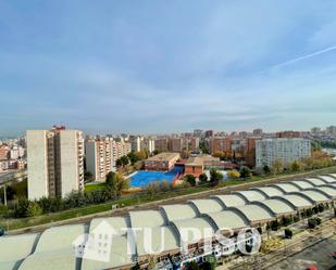 Vista exterior de Pis en venda en  Madrid Capital amb Aire condicionat, Calefacció i Terrassa