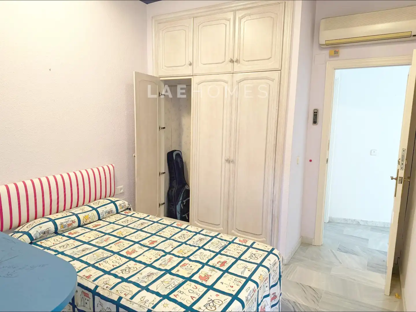 Schlafzimmer von Maisonette zum Verkauf in Jaén mit Klimaanlage und Balkon